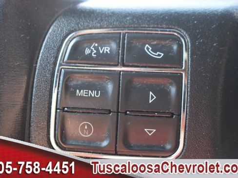 Used 2018 Jeep Wrangler Unlimited Sahara w/ Connectivity Group AWD/4WD image 26