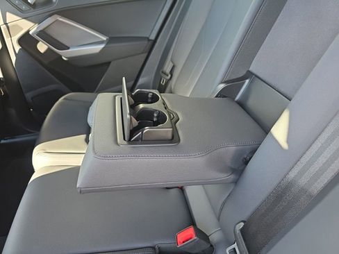 Used 2024 Audi Q3 2.0T Premium image 18