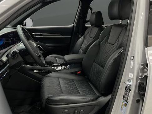 Used 2025 Kia Telluride SX X-Line AWD/4WD image 9