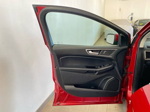 Used 2020 Ford Edge SEL w/ Convenience Package image 14