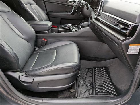 Used 2023 Kia Sportage EX image 21