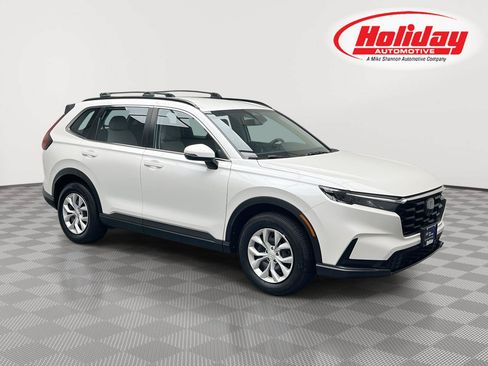 Used 2023 Honda CR-V LX image 1