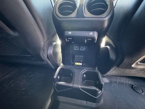 Used 2020 Jeep Gladiator Rubicon w/ Uconnect 4C Nav & Sound Group AWD/4WD image 34