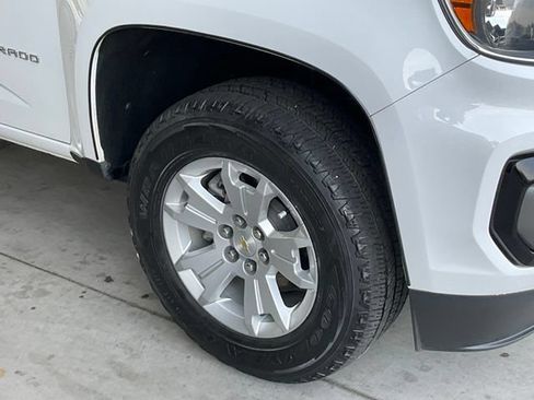 Used 2022 Chevrolet Colorado LT RWD image 25