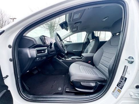 Certified 2025 Kia K4 EX image 12