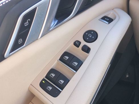 Used 2022 BMW X5 xDrive45e image 25