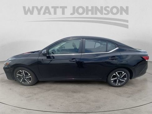 Used 2024 Nissan Sentra SV FWD image 4