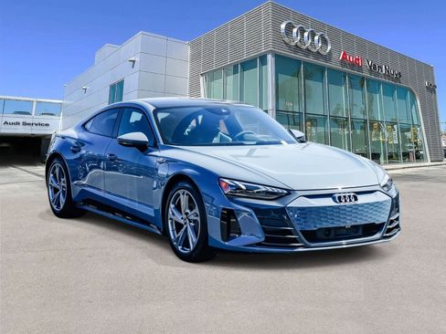 Used 2023 Audi e-tron GT Premium Plus image 5