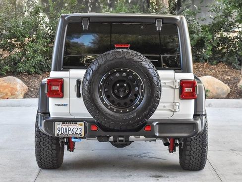 Used 2023 Jeep Wrangler Unlimited Rubicon 4xe w/ Cold Weather Group AWD/4WD image 5