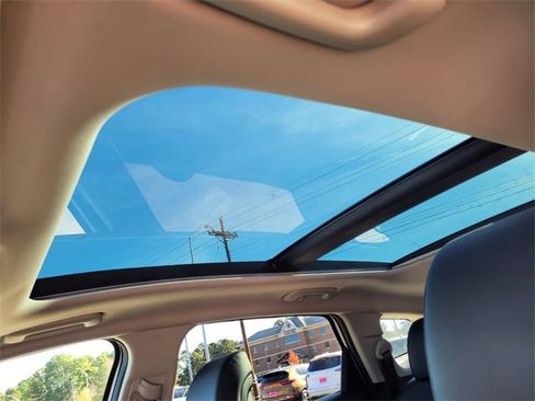 Certified 2024 Kia Sportage SX image 18