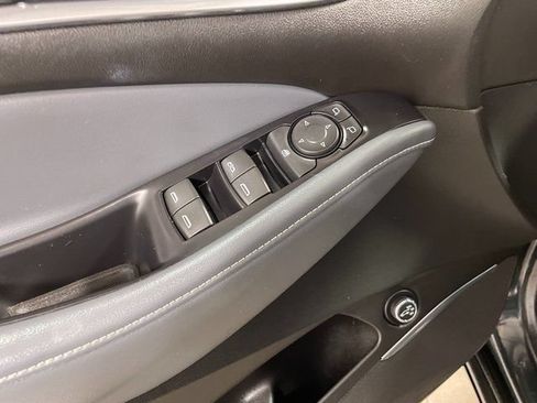 Used 2018 Buick Enclave Essence w/ Trailering Package AWD/4WD image 19