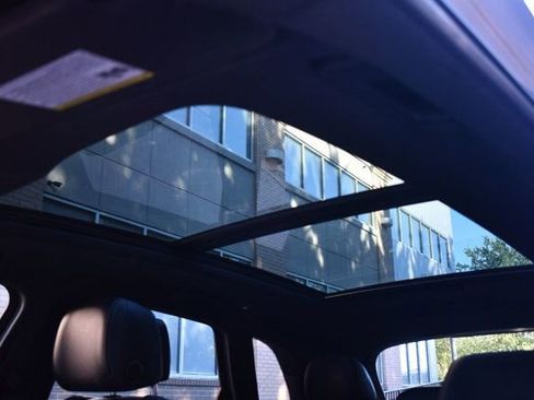 Used 2021 Audi SQ5 Premium Plus w/ Premium Plus Package image 39