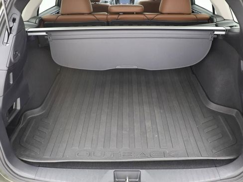 Used 2017 Subaru Outback 2.5i Touring w/ Popular Package #5A image 35