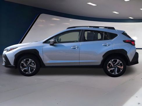 Used 2024 Subaru Crosstrek 2.0i Premium w/ Crosstrek Mirror Package image 6