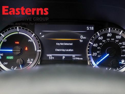 Used 2023 Toyota Highlander LE image 17