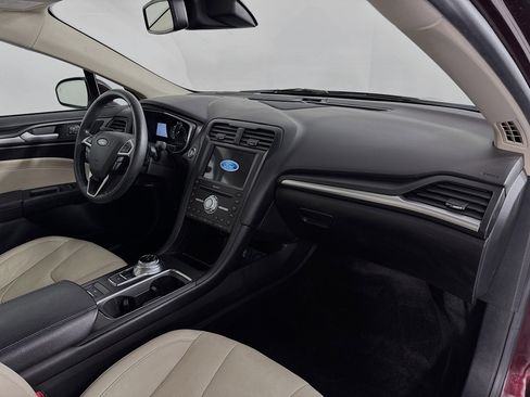 Used 2017 Ford Fusion Titanium FWD image 30