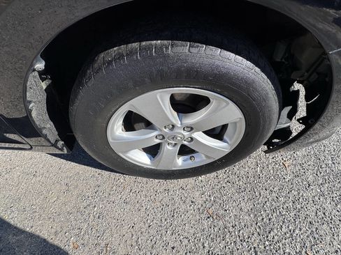 Used 2015 Toyota Sienna L image 24