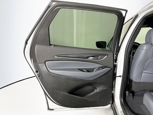 Used 2024 Buick Enclave Premium image 26