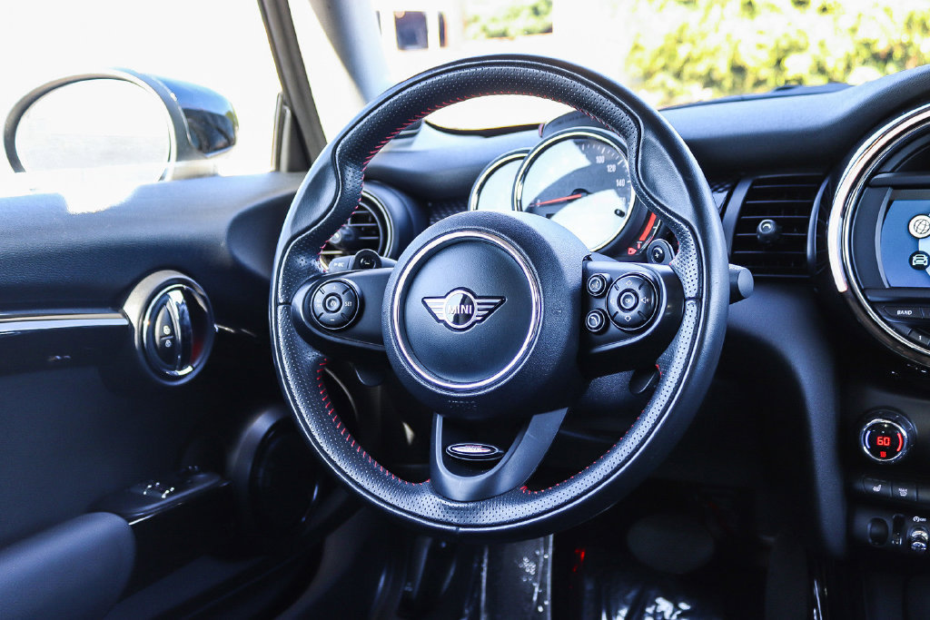 Used 2020 MINI Cooper S FWD image 19