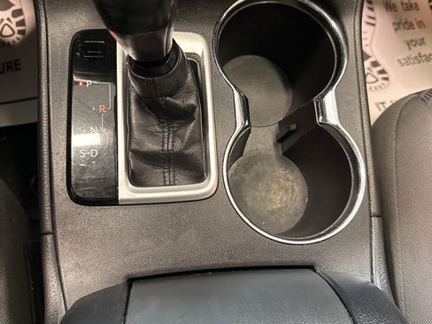 Used 2016 Toyota Highlander LE image 33