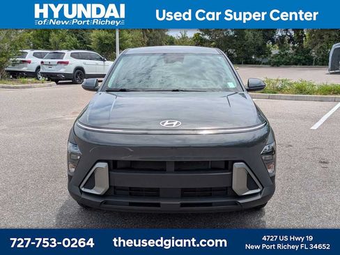 Used 2024 Hyundai Kona SE FWD image 8