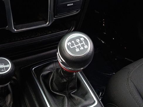 Used 2021 Jeep Wrangler Sport AWD/4WD image 14