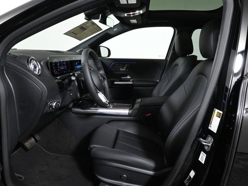 New 2026 Mercedes-Benz GLA 250 4MATIC image 3