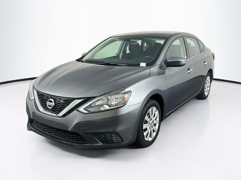 Used 2016 Nissan Sentra SV FWD image 3