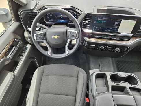 Used 2026 Chevrolet Silverado 2500 LT AWD/4WD image 33