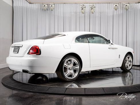 Used 2020 Rolls-Royce Wraith RWD image 14