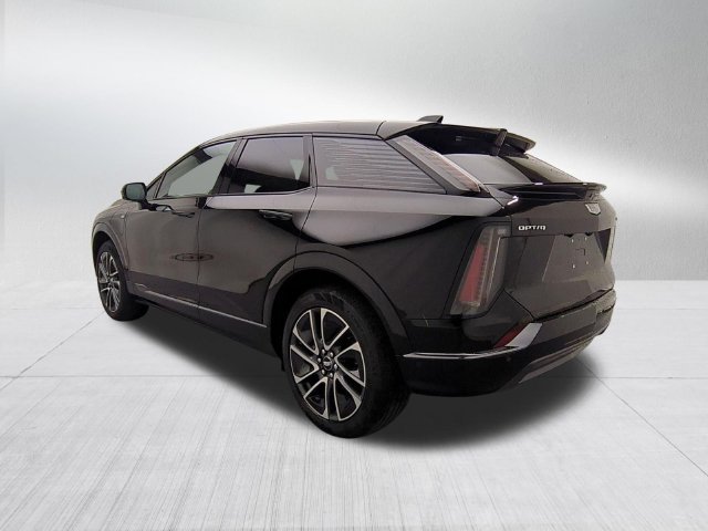 Used 2027 Cadillac Optiq Sport w/ LPO, Floor Liner Package AWD/4WD image 7