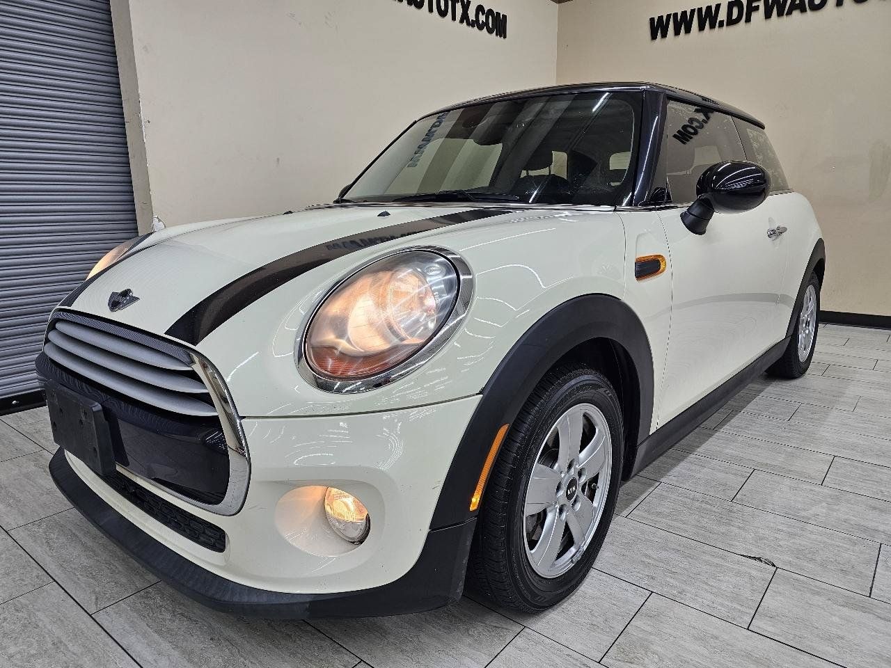 Used 2016 MINI Cooper 2-Door Hardtop FWD image 2