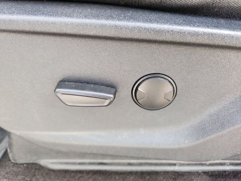 Used 2023 Ford F150 XLT image 10