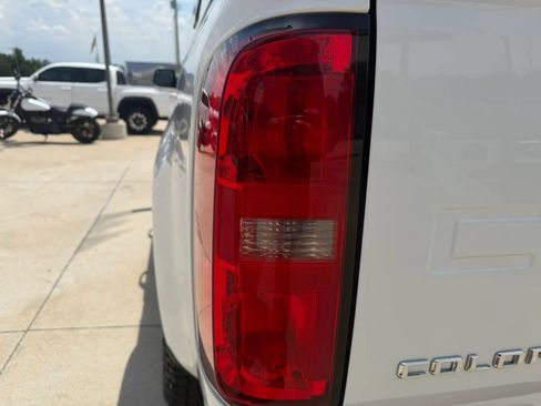 Used 2022 Chevrolet Colorado LT w/ Safety Package AWD/4WD image 71