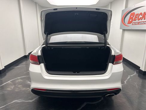 Used 2017 Kia Optima EX image 25