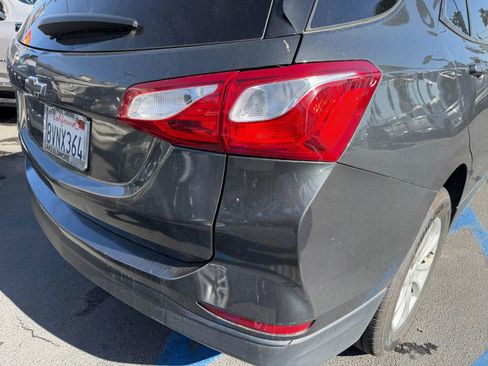 Used 2021 Chevrolet Equinox LS w/ LPO, Blackout Package FWD image 9