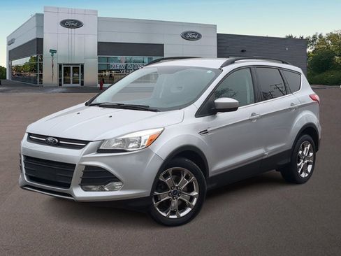 Used 2016 Ford Escape SE w/ SE Leather Comfort Package image 1