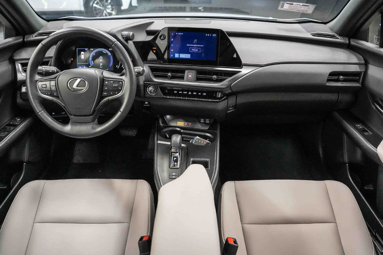 Certified 2025 Lexus UX 300h FWD w/ Accessory Package (Z2) image 12
