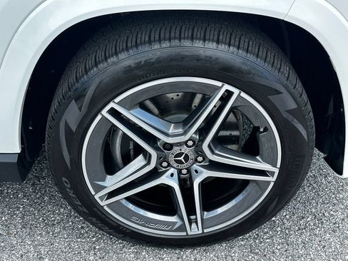 Certified 2025 Mercedes-Benz GLS 450 4MATIC image 14