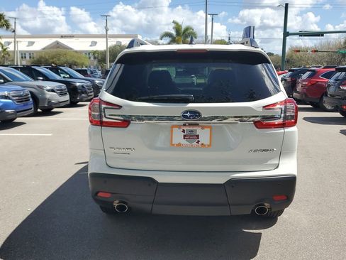 Used 2025 Subaru Ascent Premium image 4