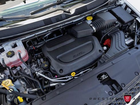 Used 2025 Chrysler Pacifica Select FWD image 36