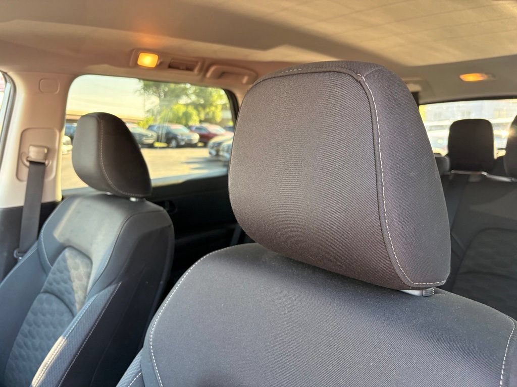 Used 2025 Nissan Pathfinder SV FWD image 24