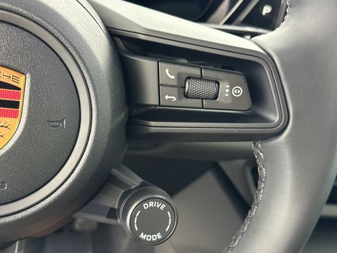 Certified 2026 Porsche Macan 4 Electric AWD/4WD image 30