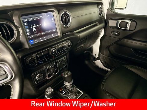 Used 2022 Jeep Wrangler Unlimited Sahara w/ Cold Weather Group image 28