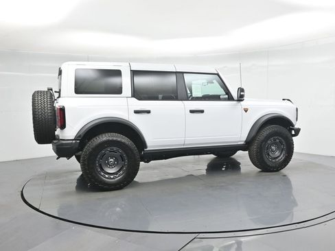 New 2025 Ford Bronco Badlands image 25