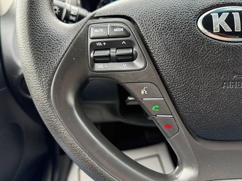 Used 2018 Kia Forte LX w/ LX Popular Package FWD image 12