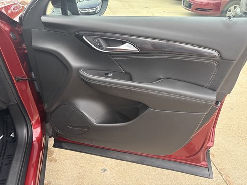 Used 2023 Buick Envision Essence w/ Sport Touring Package FWD image 17