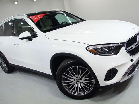 Certified 2026 Mercedes-Benz GLC 300 4MATIC image 11