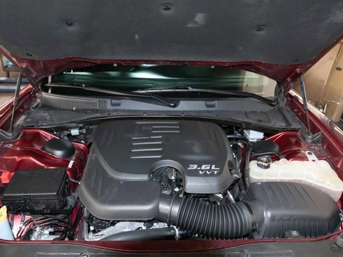 Used 2019 Dodge Charger SXT w/ Plus Group image 42