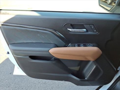 New 2026 GMC Canyon AT4 image 27